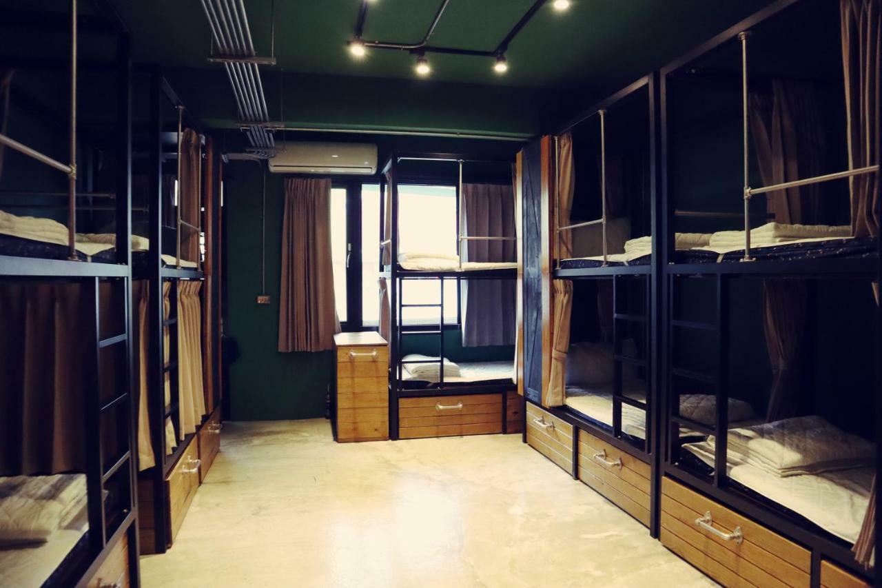 Travel Charger Hostel Hualien City Exterior photo